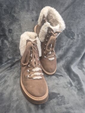 Madden NYC Boots Womens 8 Flannel Ankle Hiker Wedge Camel Lace Up Faux Fur